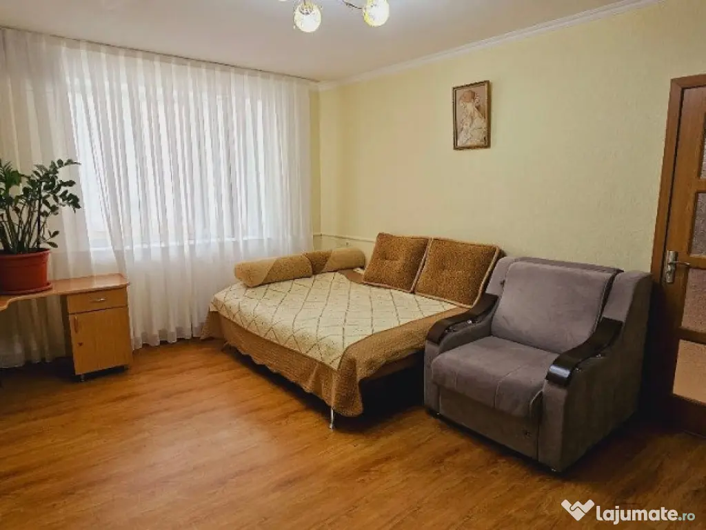 Se inchiriaza garsoniera