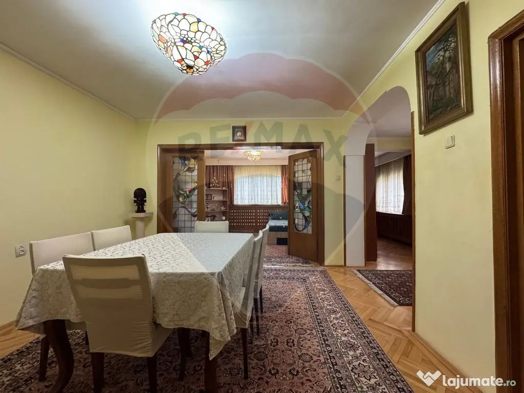 Casă / Vilă de inchiriat Sos Industriilor/Republica 