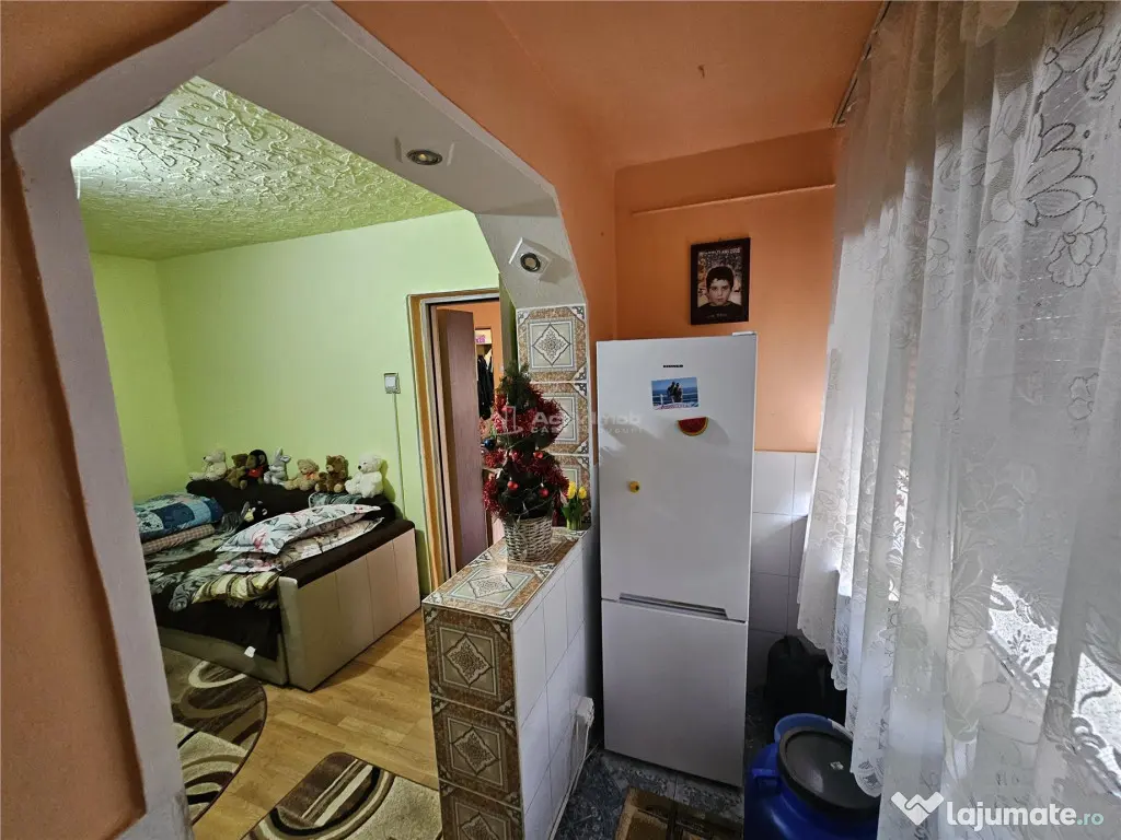 Resita, 2 Cam. Mobilat Utilat, Parter, Micro 1