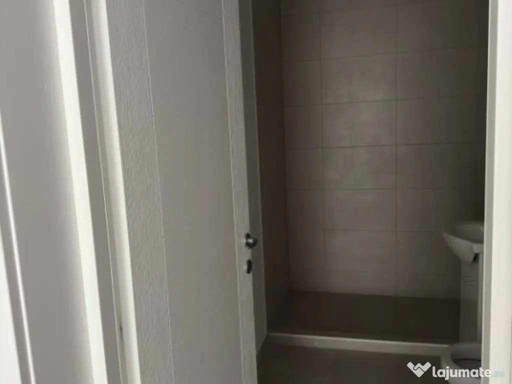 Apartament 2 camere, dressing generos, et.3/4, Subcetate City 2. 