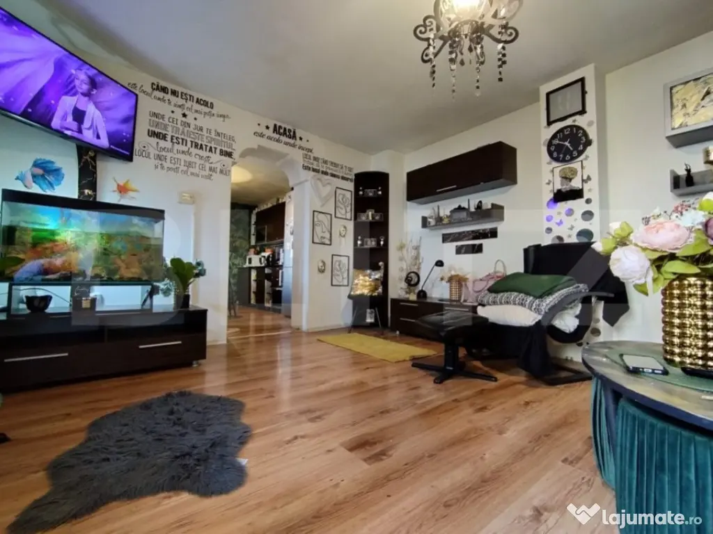 Casa cu 4 camere, 140 mp, acces auto, 902 mp teren, zona Bog