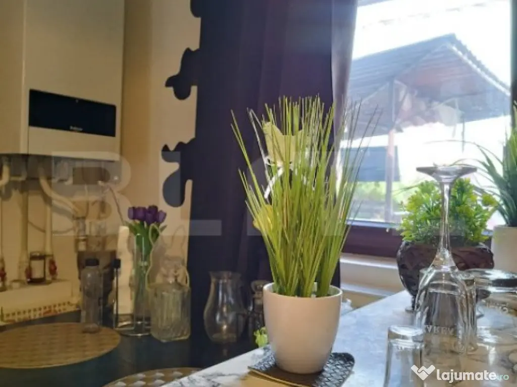 Casa cu 4 camere, 140 mp, acces auto, 902 mp teren, zona Bog