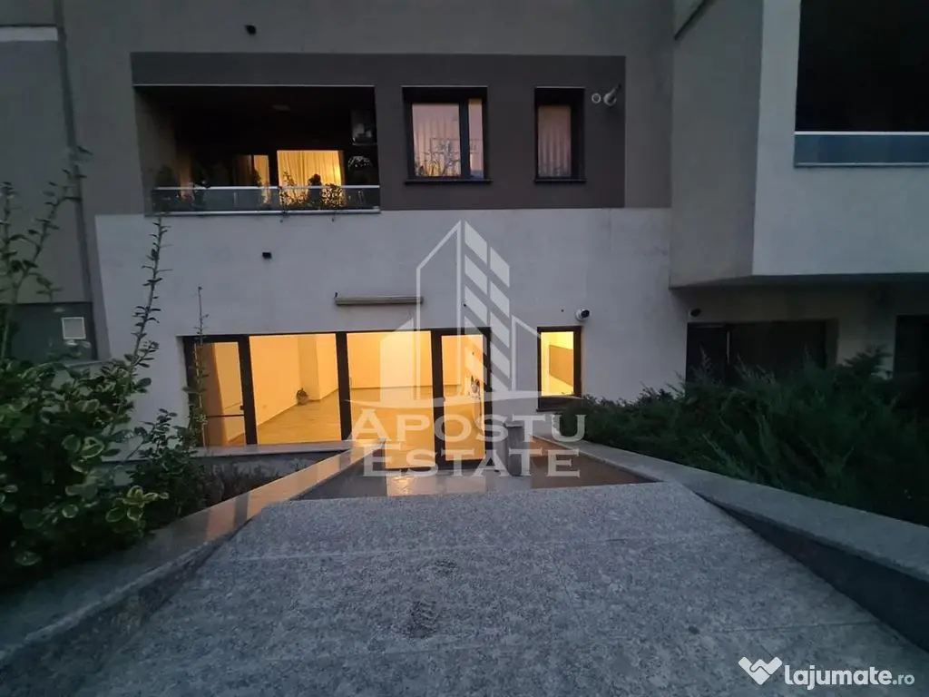 SAD, demisol, 2 locuri de parcare, in zona Aradului 