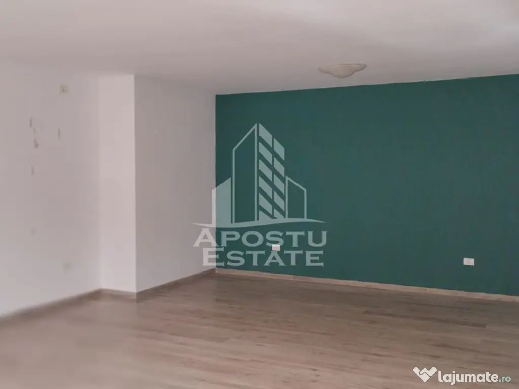 SAD, demisol, 2 locuri de parcare, in zona Aradului 