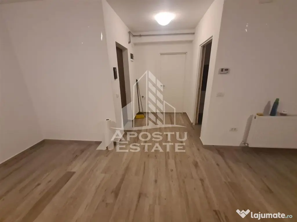 SAD, demisol, 2 locuri de parcare, in zona Aradului 