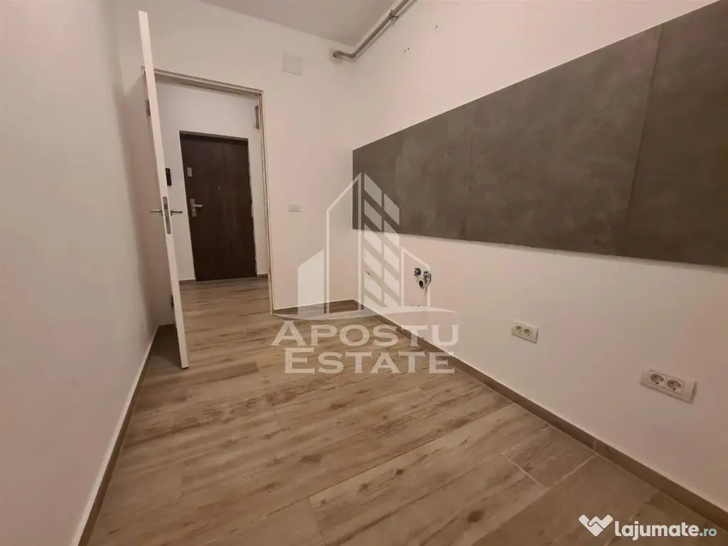 SAD, demisol, 2 locuri de parcare, in zona Aradului 