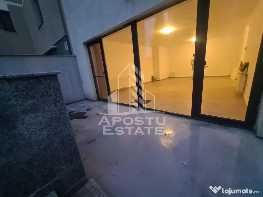 SAD, demisol, 2 locuri de parcare, in zona Aradului 