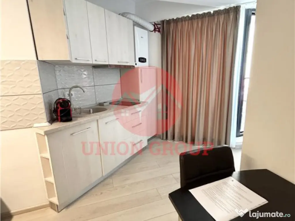 Studio Modern in Solid Residence Butoaie cu Vedere Superba l 