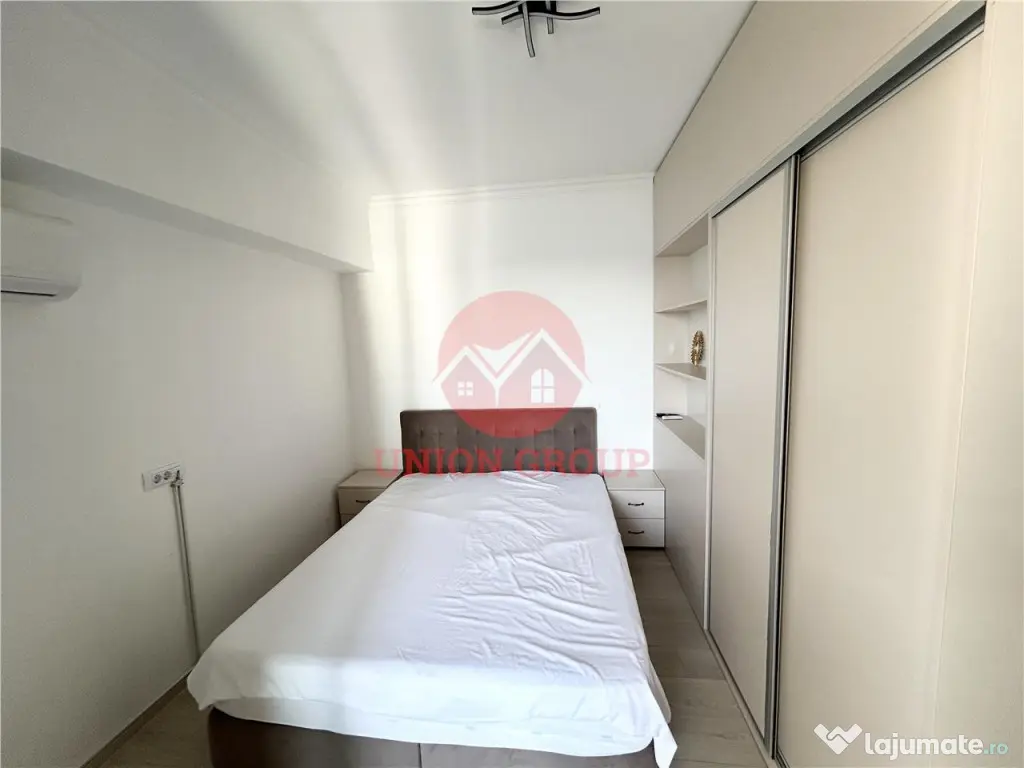 Studio Modern in Solid Residence Butoaie cu Vedere Superba l 