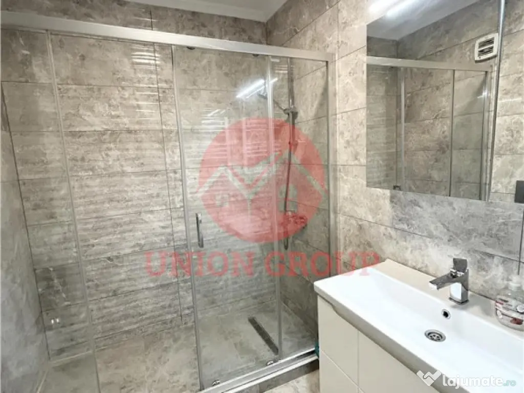 Studio Modern in Solid Residence Butoaie cu Vedere Superba l 