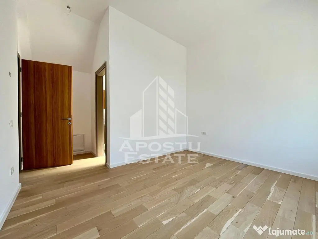 Casa Eco cu 4 camere, 3 bai, in Dumbravita