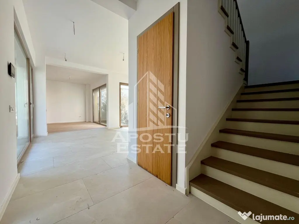 Casa Eco cu 4 camere, 3 bai, in Dumbravita