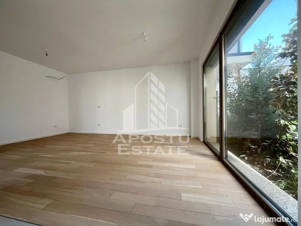 Casa Eco cu 4 camere, 3 bai, in Dumbravita