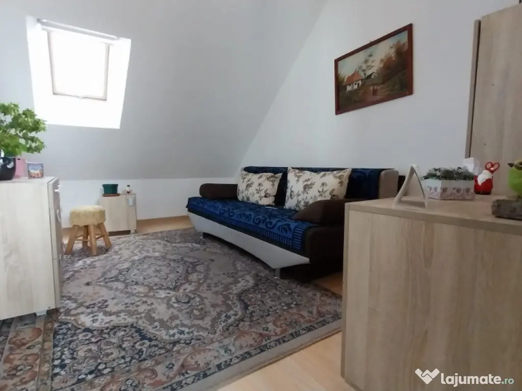 Apartament 4 camere 94 mp+terasa 17 mp Floresti central 