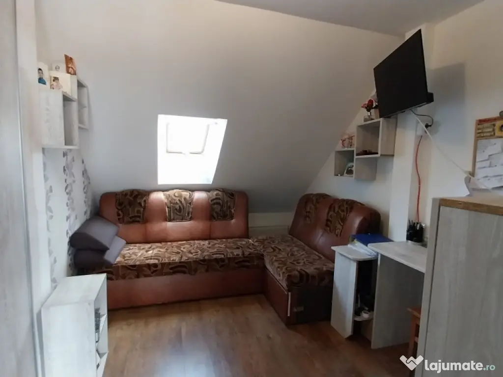 Apartament 4 camere 94 mp+terasa 17 mp Floresti central 