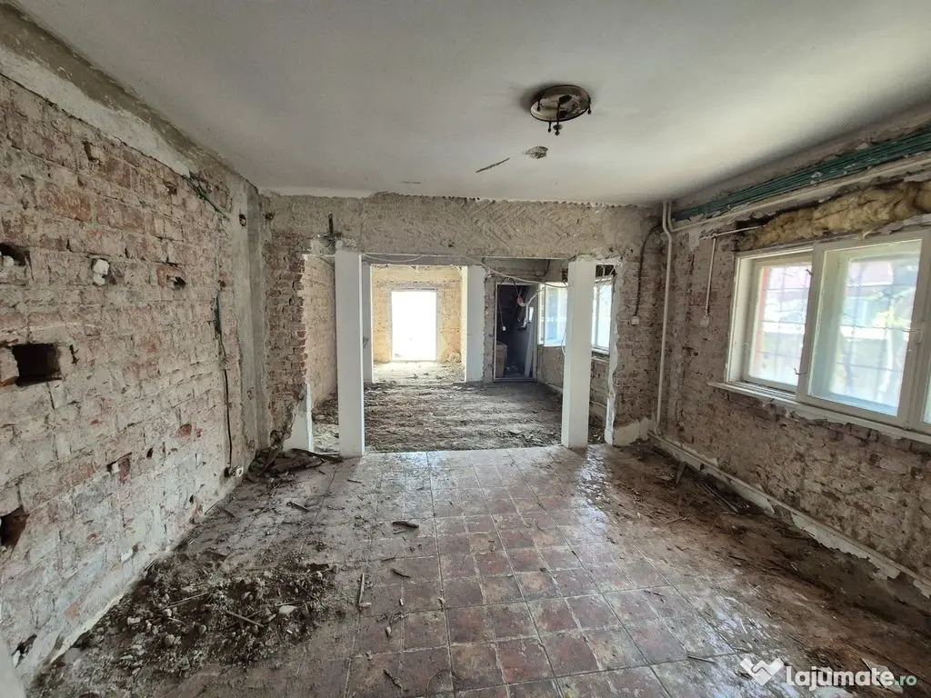 Casa S+P+1+Pod - 210,73 mp + teren 176 mp - zona Baicului...