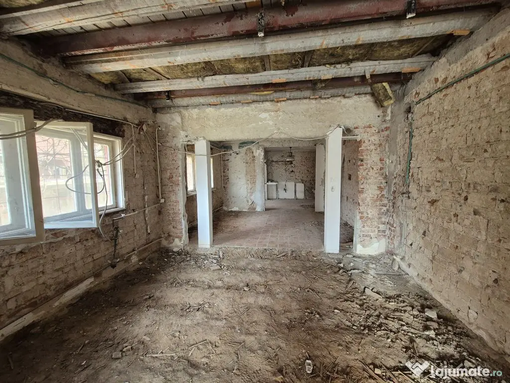 Casa S+P+1+Pod - 210,73 mp + teren 176 mp - zona Baicului...