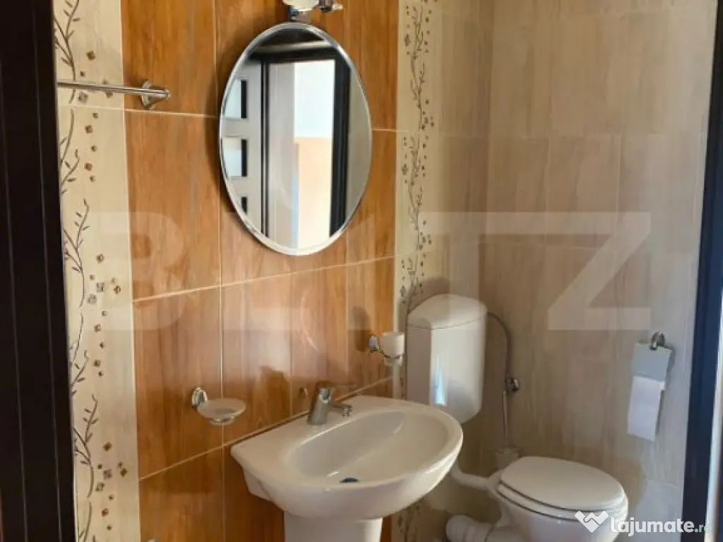 Casa de vanzare, cu 5 camere, 220 mp, zona Unirea 