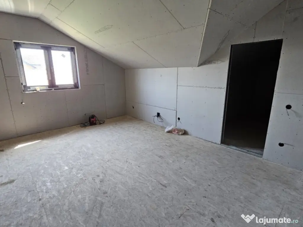 TARGSORU NOU - vila P+M 6 camere, 2024 la gri - 159000 euro