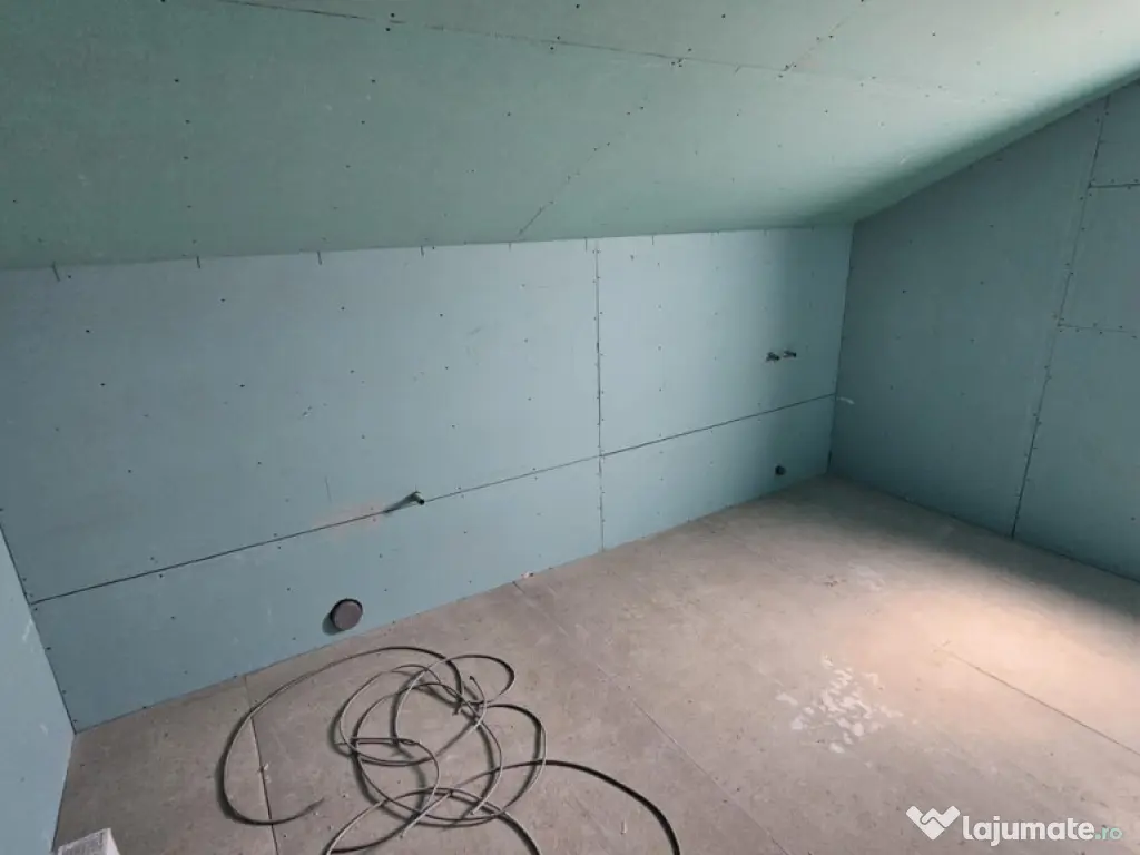 TARGSORU NOU - vila P+M 6 camere, 2024 la gri - 159000 euro