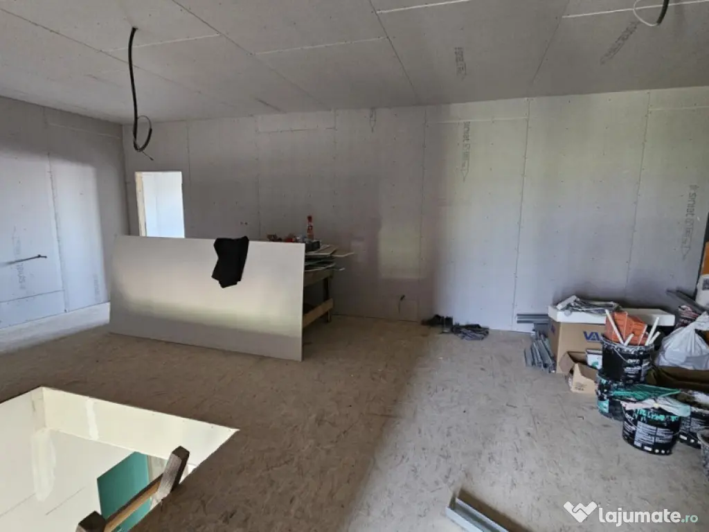 TARGSORU NOU - vila P+M 6 camere, 2024 la gri - 159000 euro