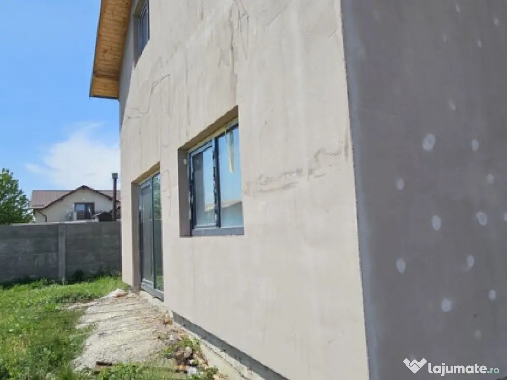 TARGSORU NOU - vila P+M 6 camere, 2024 la gri - 159000 euro