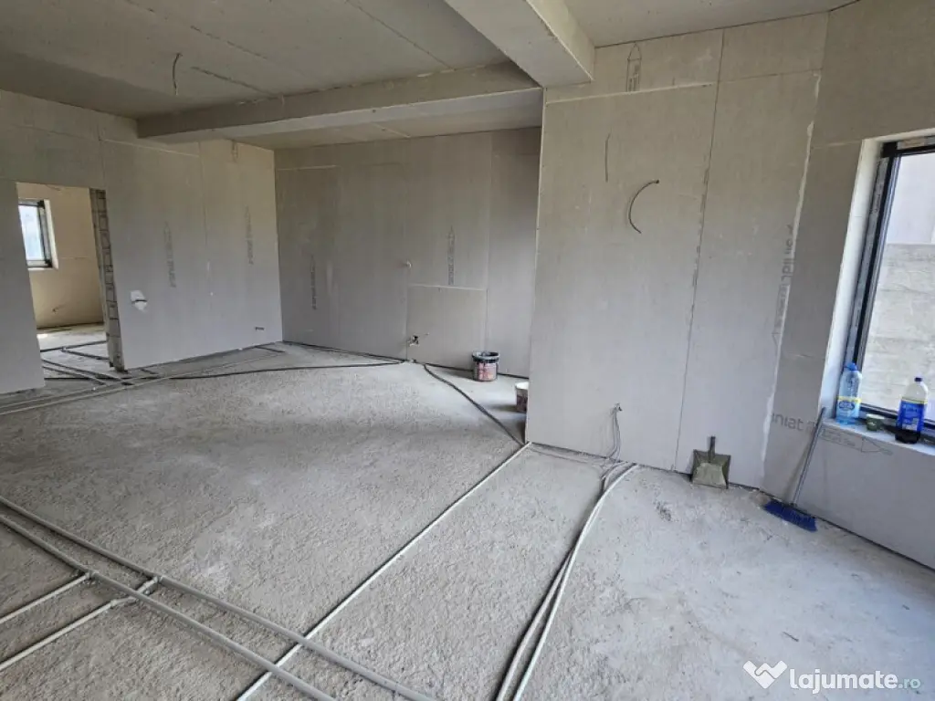 TARGSORU NOU - vila P+M 6 camere, 2024 la gri - 159000 euro