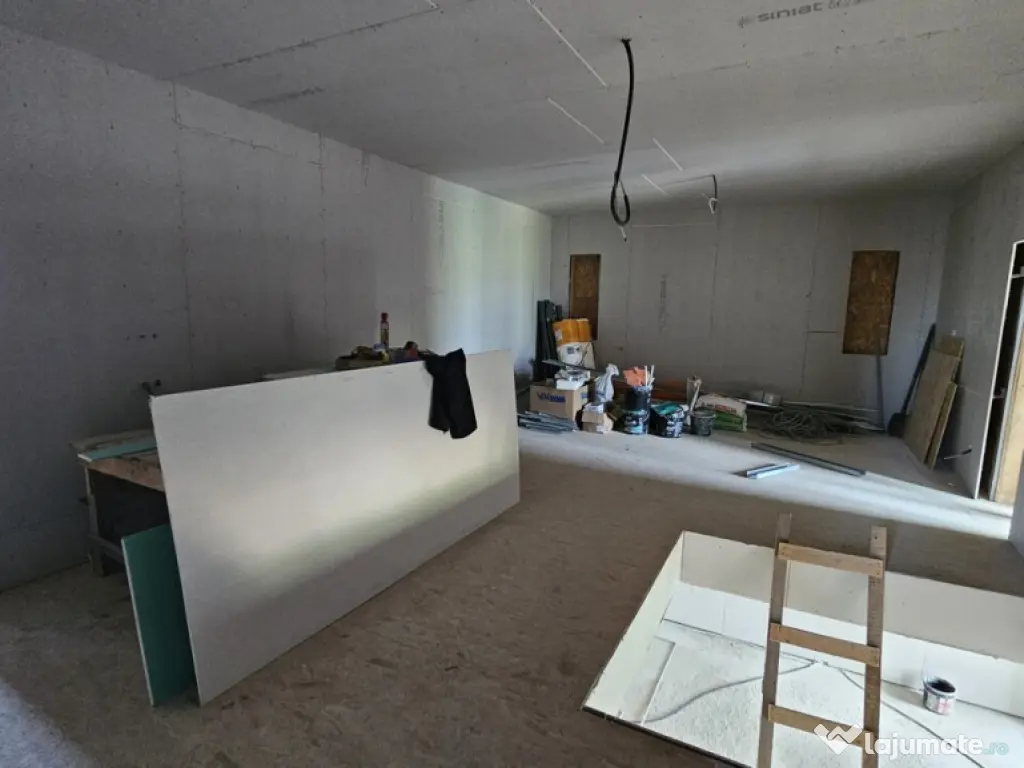 TARGSORU NOU - vila P+M 6 camere, 2024 la gri - 159000 euro