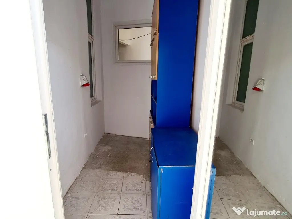 Inchiriez spatiu comercial zona Centrala - ID : RH-42920-property