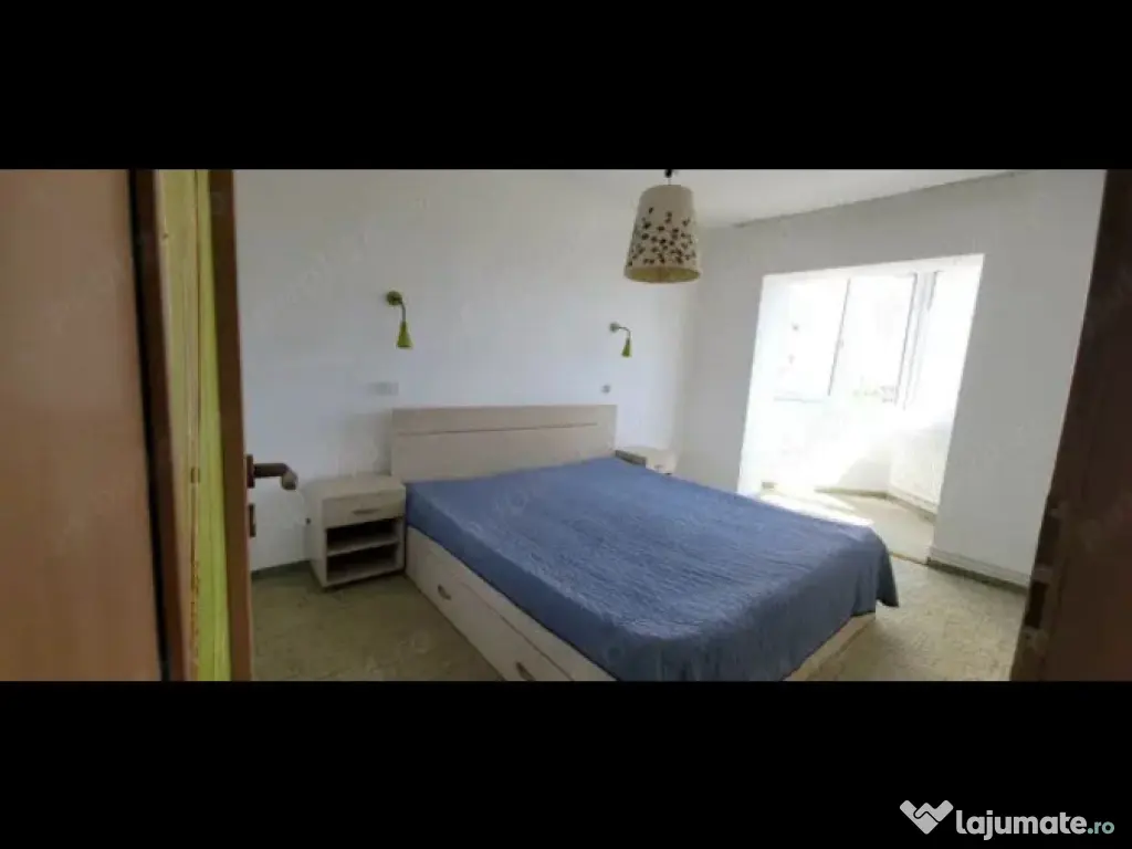 Apartament cu 4 camere, decomandat - zona Grivitei