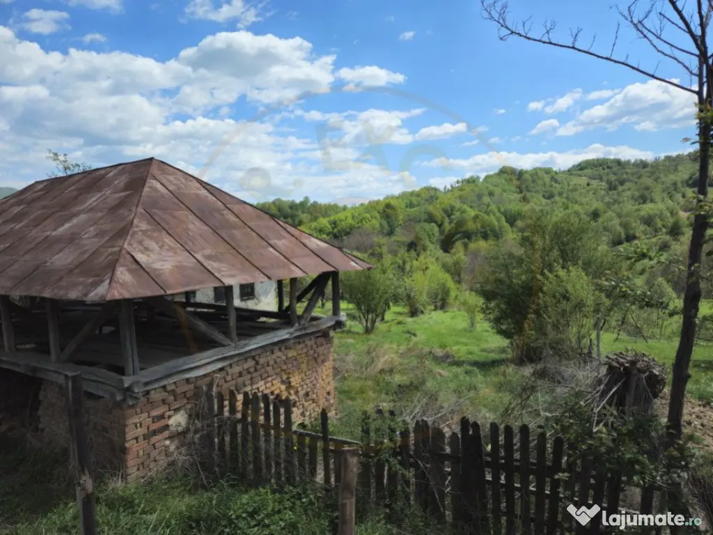 Teren 1200 mp + Casa - Comuna Arefu 