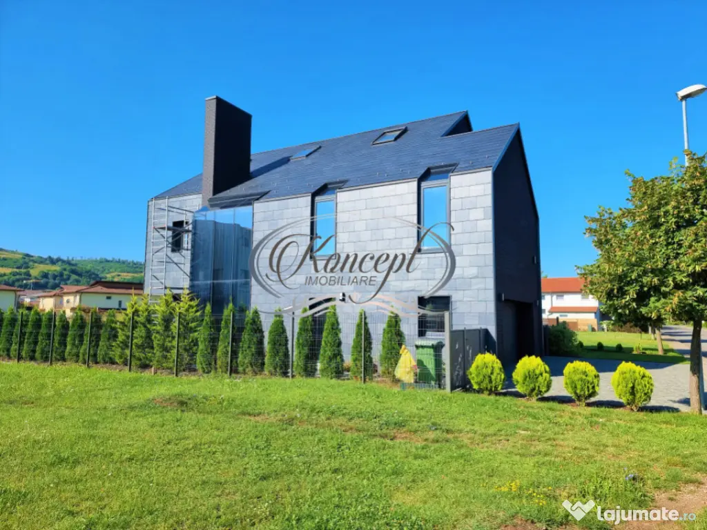 Eleganta, intimitate si tehnologie – casa premium in carti