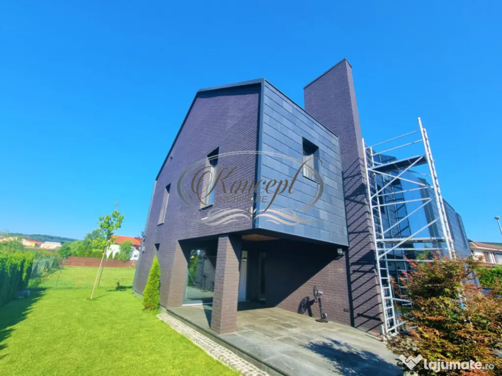 Eleganta, intimitate si tehnologie – casa premium in carti