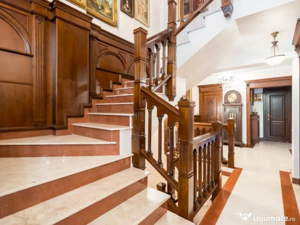 Vila cu piscina pe malul lacului-Snagov -Ciofliceni 