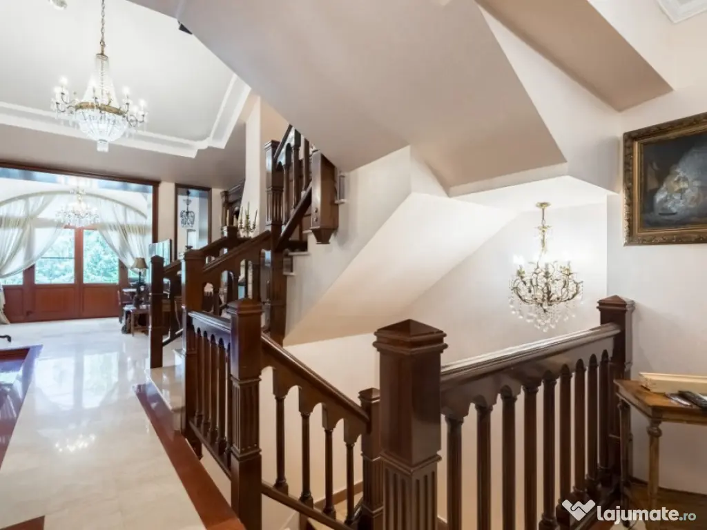 Vila cu piscina pe malul lacului-Snagov -Ciofliceni 