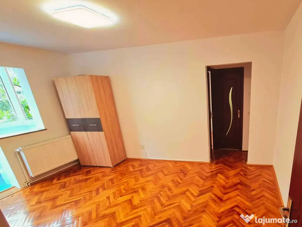 Apartament 2 camere,semidecomandat - zona Onix