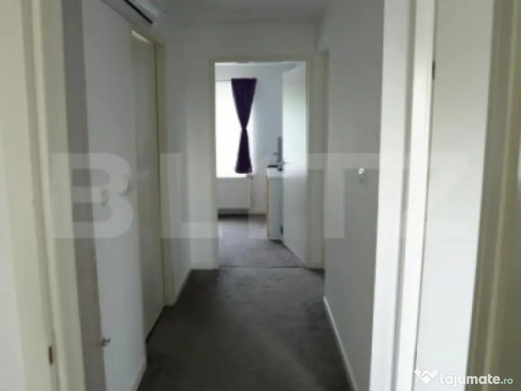 Casa de vanzare cu piscina