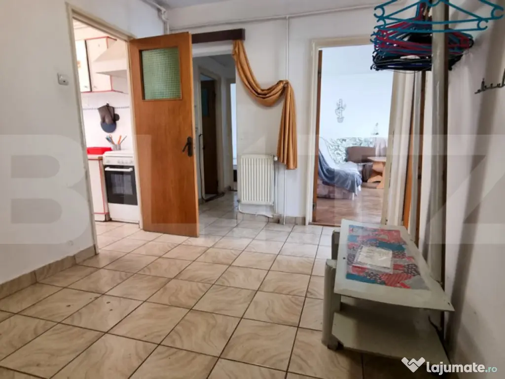 Apartament cu 4 camere decomandate + 2 balcoane, 110 mp, zon