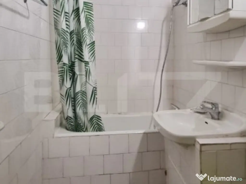 Apartament cu 4 camere decomandate + 2 balcoane, 110 mp, zon