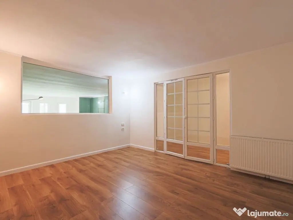Apartament 95 mp pe Iuliu Maniu la casă, curte proprie i... 