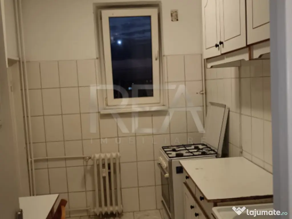 3 camere, Titan, decomandat, metrou, anvelopat 