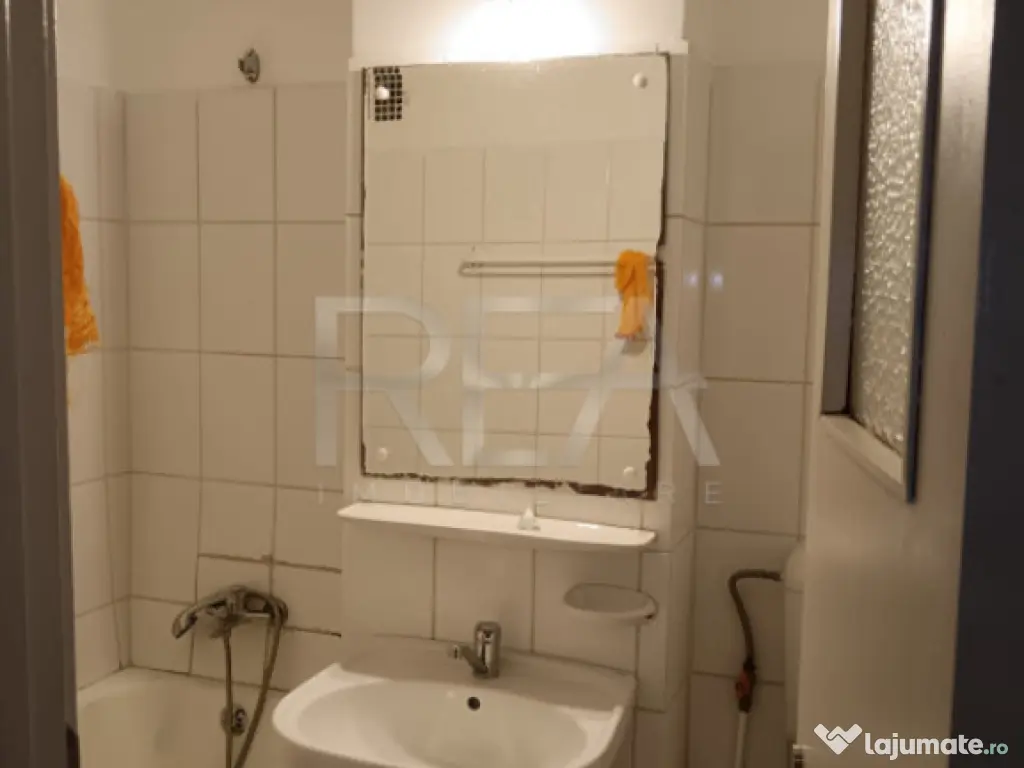 3 camere, Titan, decomandat, metrou, anvelopat 