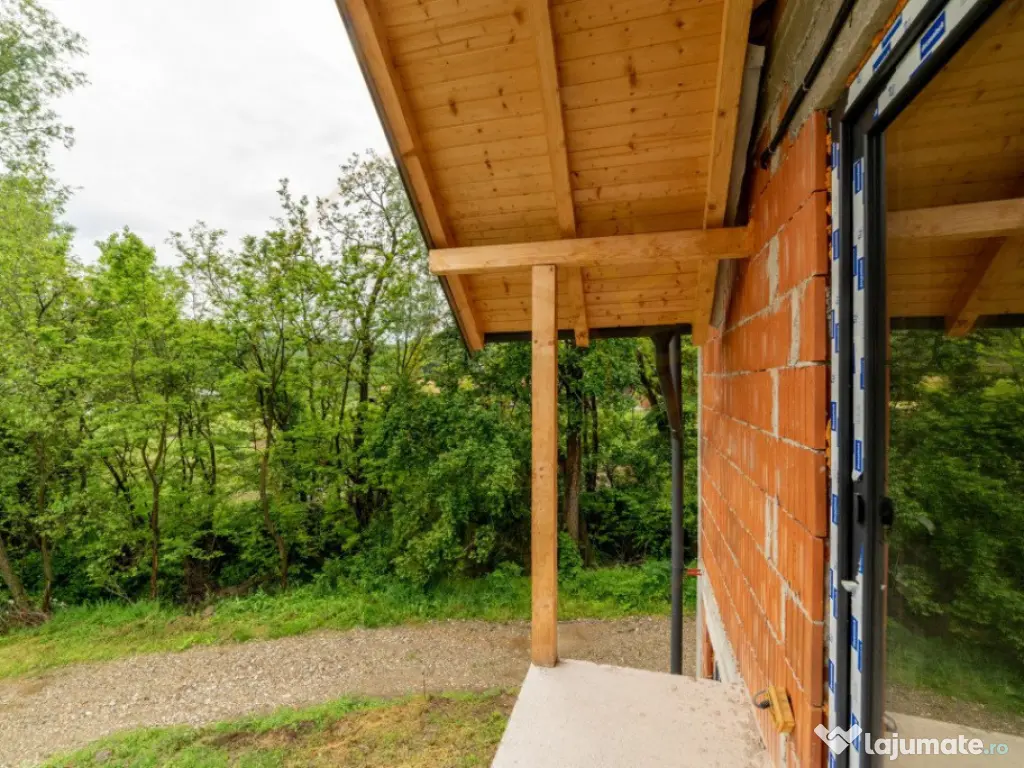 Casa Babana, Arges - P+1+pod - cu panouri solare 