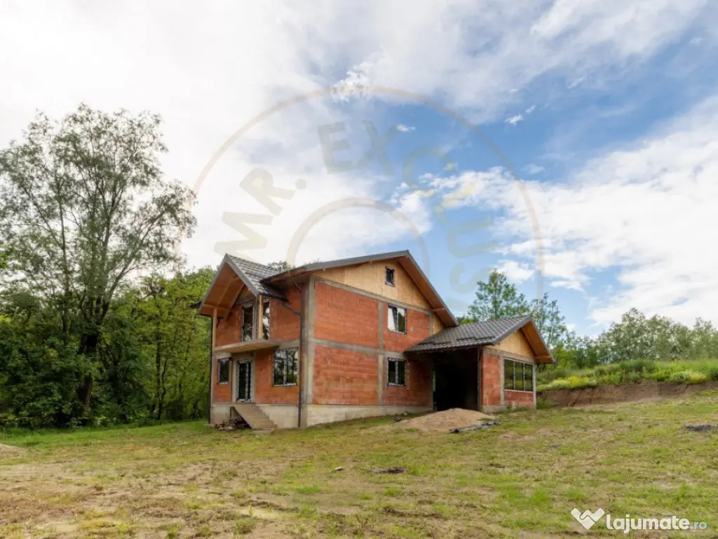 Casa Babana, Arges - P+1+pod - cu panouri solare 