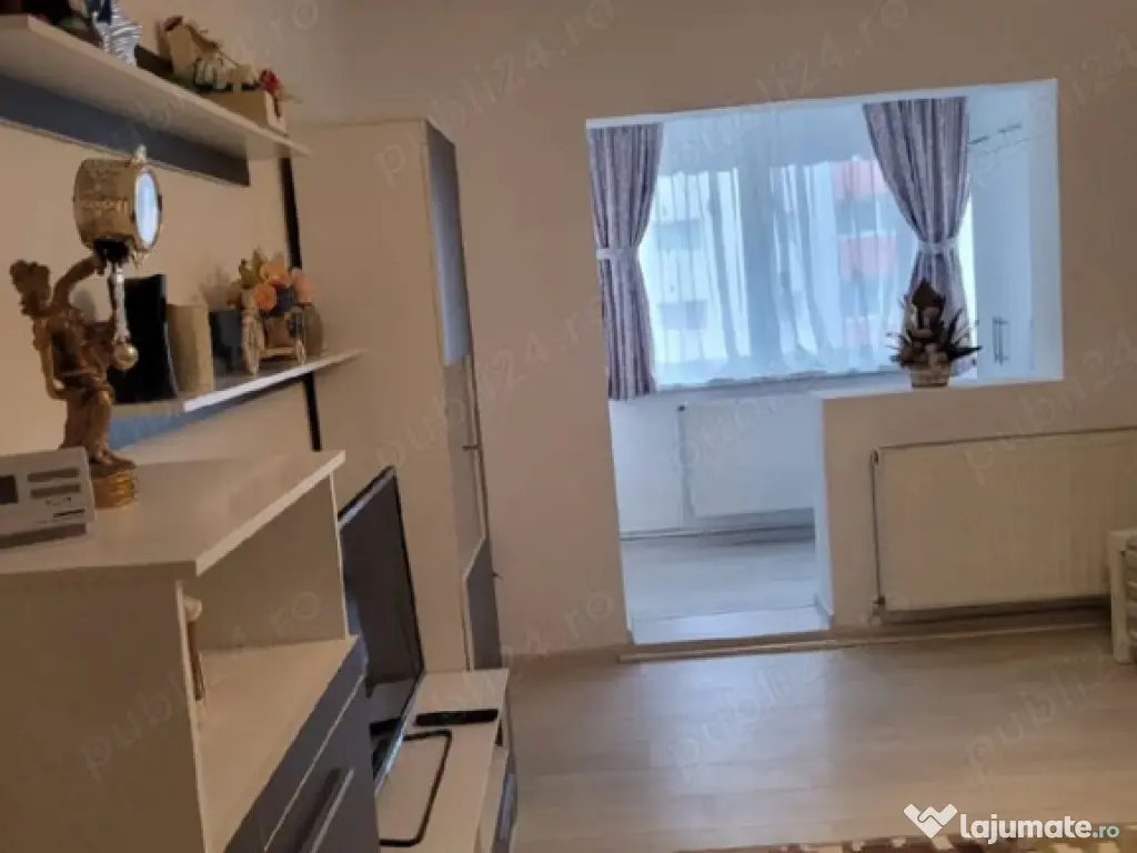 Apartament 2 camere, decomandat - zona Racadau.