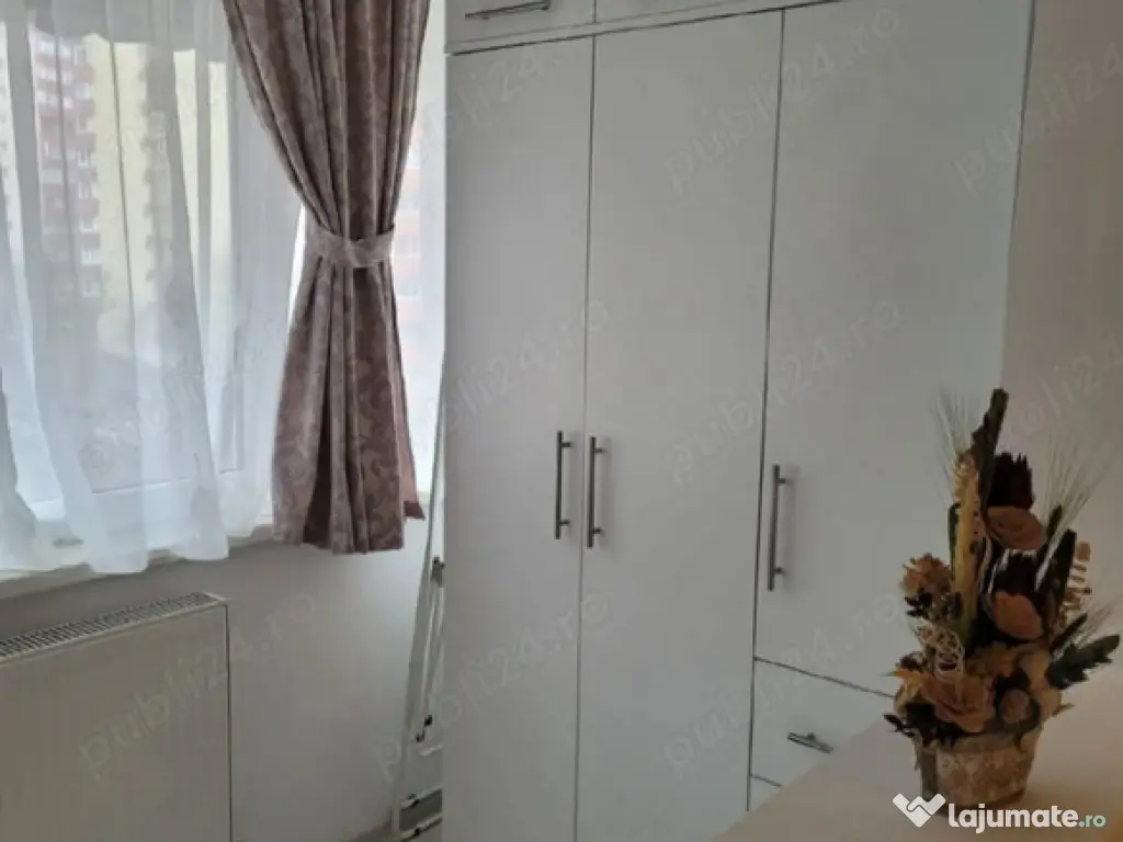 Apartament 2 camere, decomandat - zona Racadau.