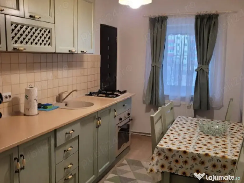 Apartament 2 camere, decomandat - zona Racadau.