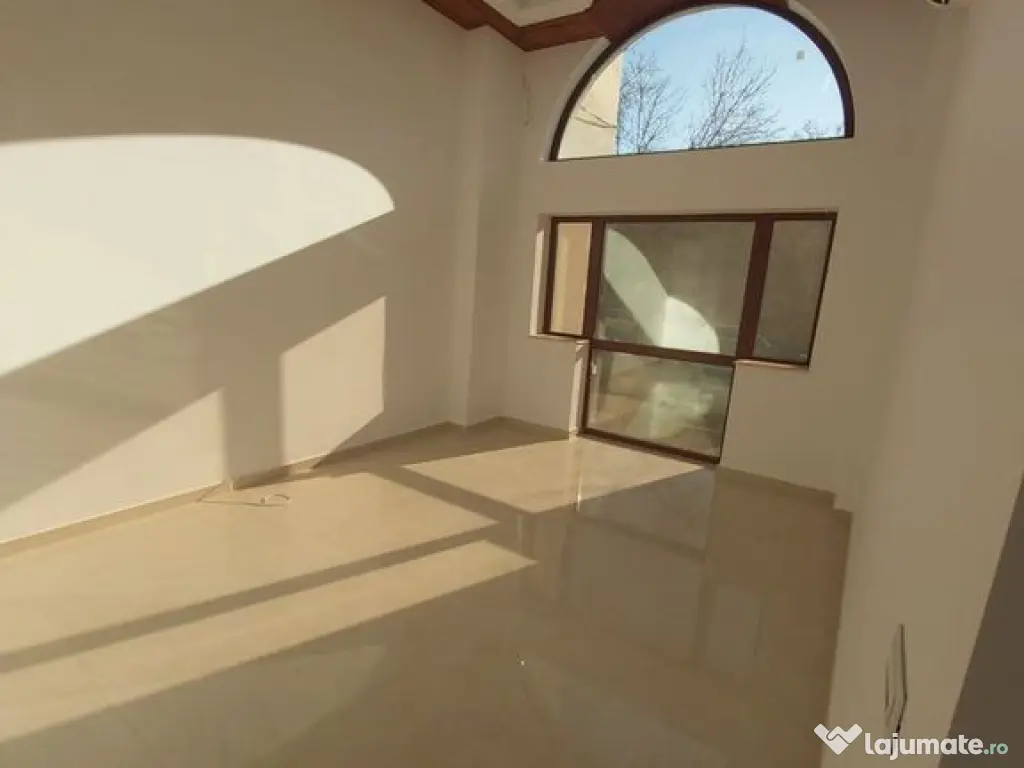 Unirii- fantani, suprafata 97 mp 