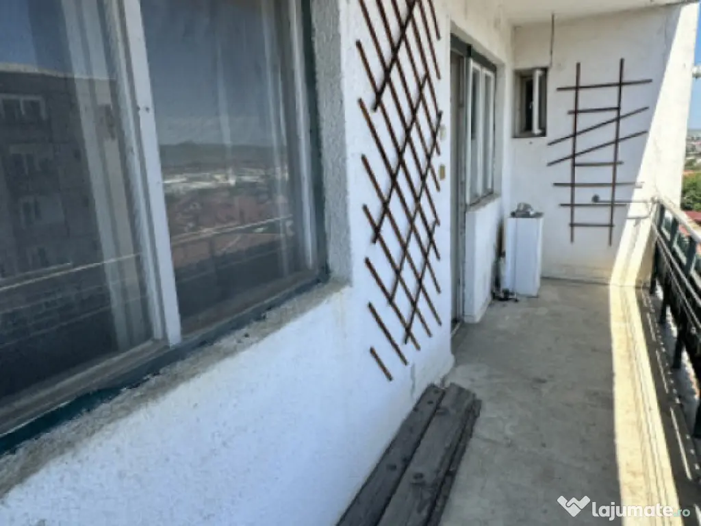 Apartament 4 camere decomandate Vasile Aaron