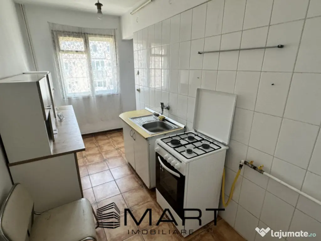 Apartament 4 camere decomandate Vasile Aaron